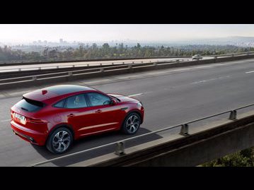 jaguar epace-first-edition-20-4wd-2018 traseira