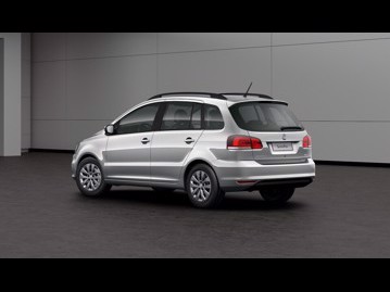 volkswagen spacefox-16-msi-trendline-flex-2017 traseira