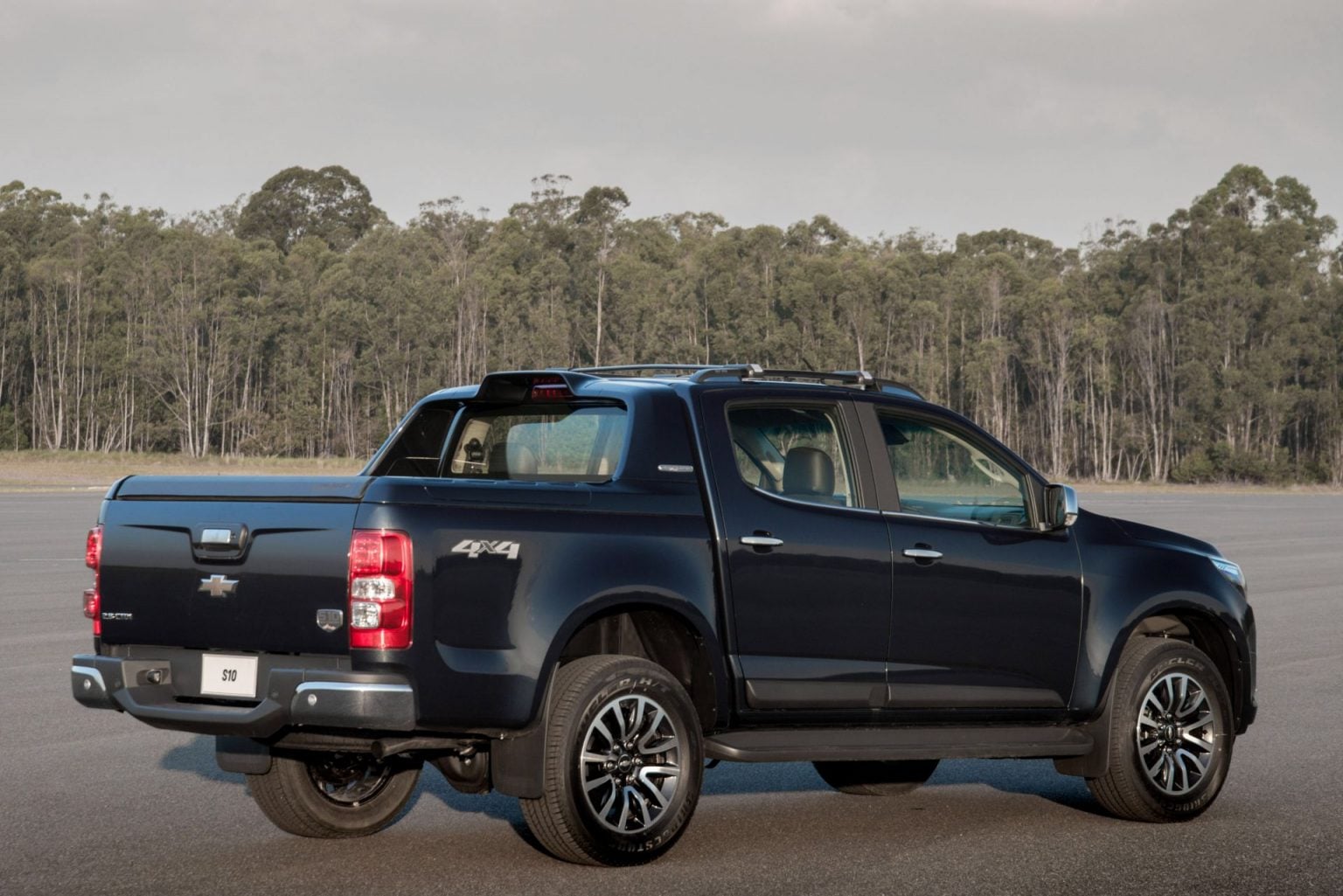 Fascinating Chevrolet High Country 2017 Gallery