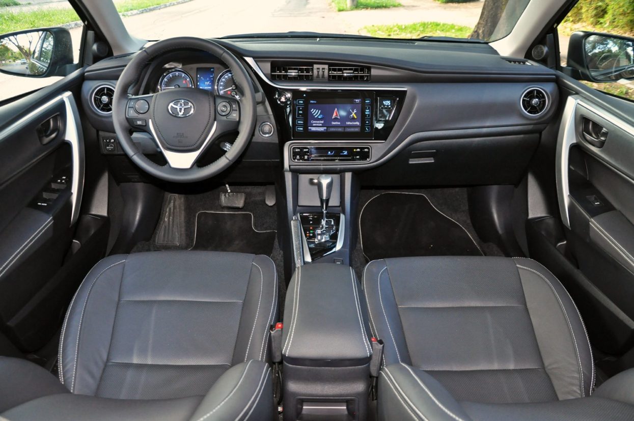 Toyota Corolla XRS 2018 é um XEi com visual esportivo