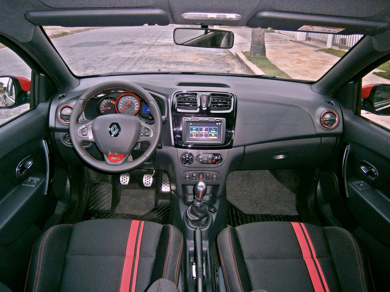 Renault Sandero R.S Racing Spirit interior