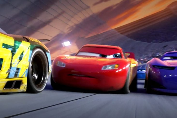 Primeiro carro de corrida de carros da Disney Lightning McQueen