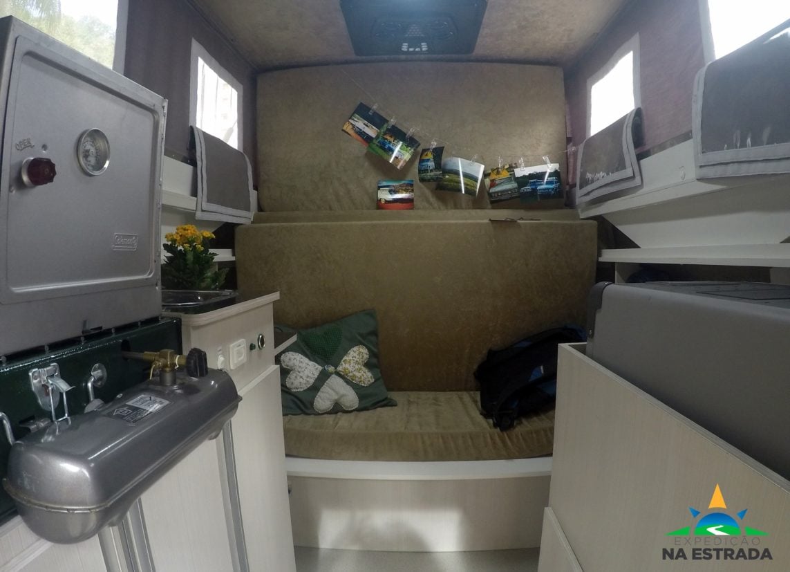 Interior da 3100 adaptada (Expedição na Estrada/Divulgação)