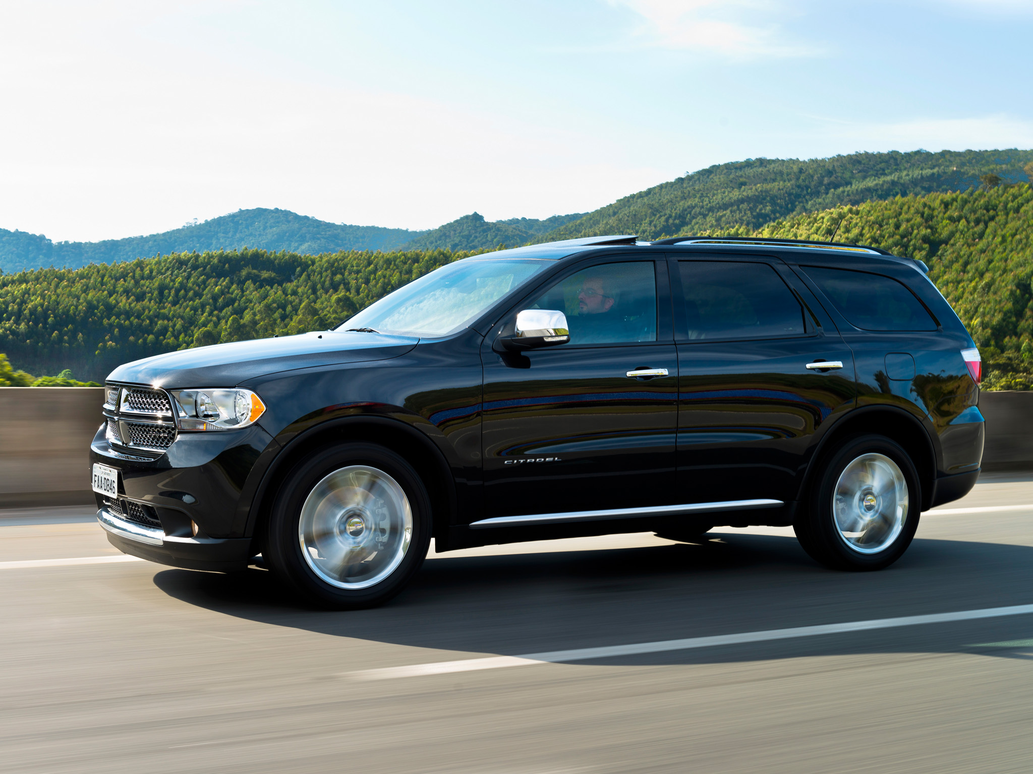 dodge durango 2013 fca falhas no freio recall