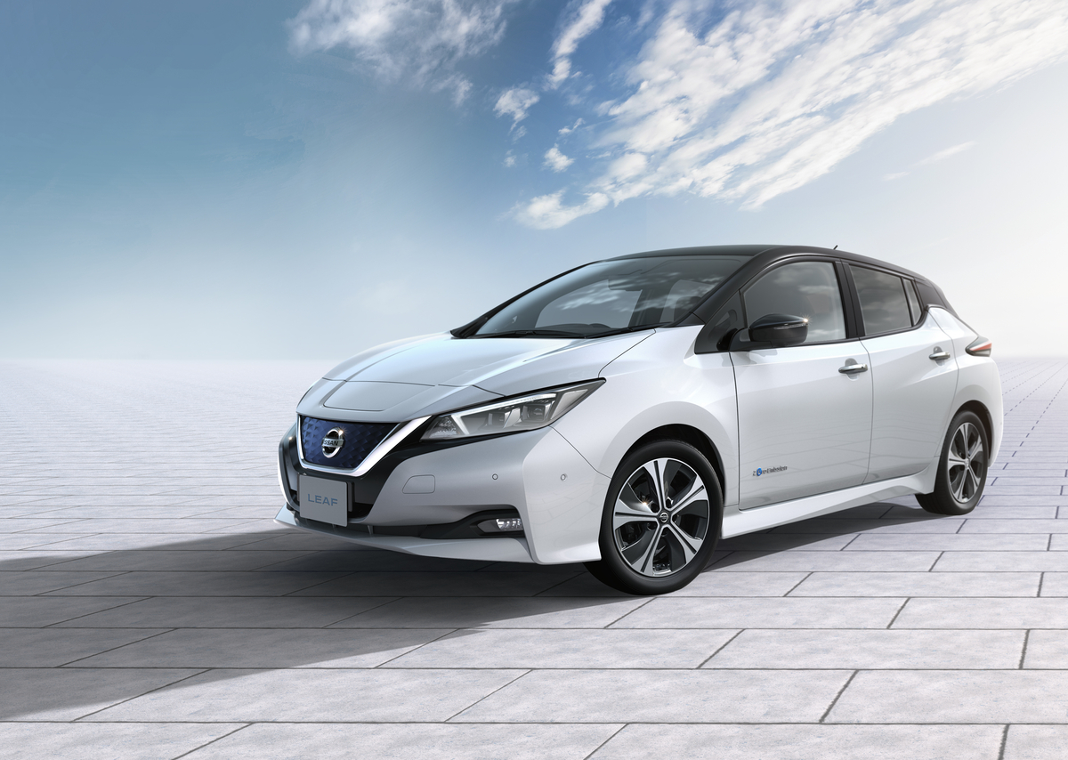 Nissan confirma vinda do elétrico Leaf para o Brasil e outros sete países da América Latina. O Nissan Leaf tem 150 cavalos e autonomia de 400 quilômetros. Preço ainda não foi divulgado.