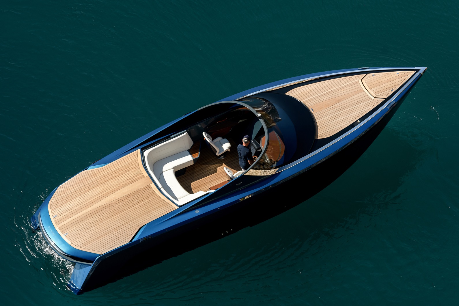 Aston Martin AM 37 Neptune