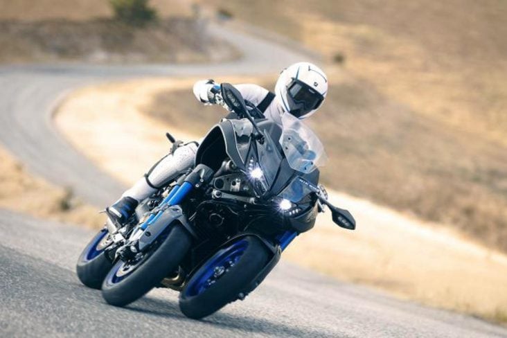 VÍDEO: Yamaha Niken, a moto esportiva de três rodas – MOTOMUNDO