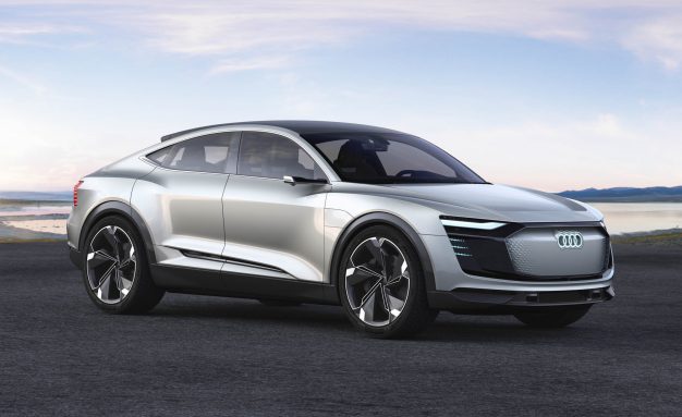 Audi e-tron sportback tem design distinto