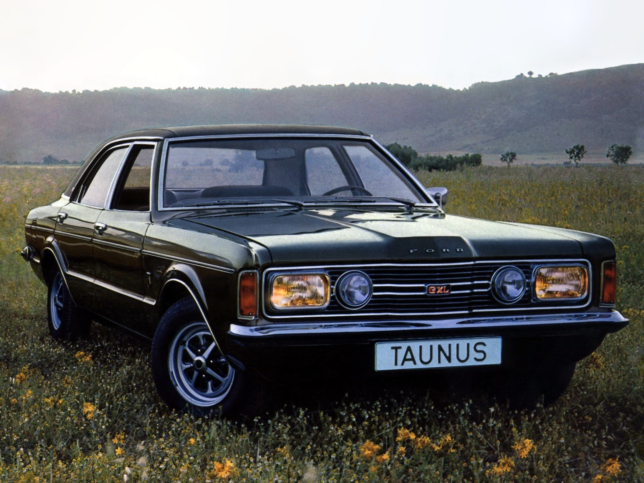 Ford Maverick teve vida curta; Taunus quase "roubou" seu lugar