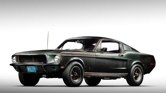 Ford Mustang Bullitt guiado por steve mcqueen