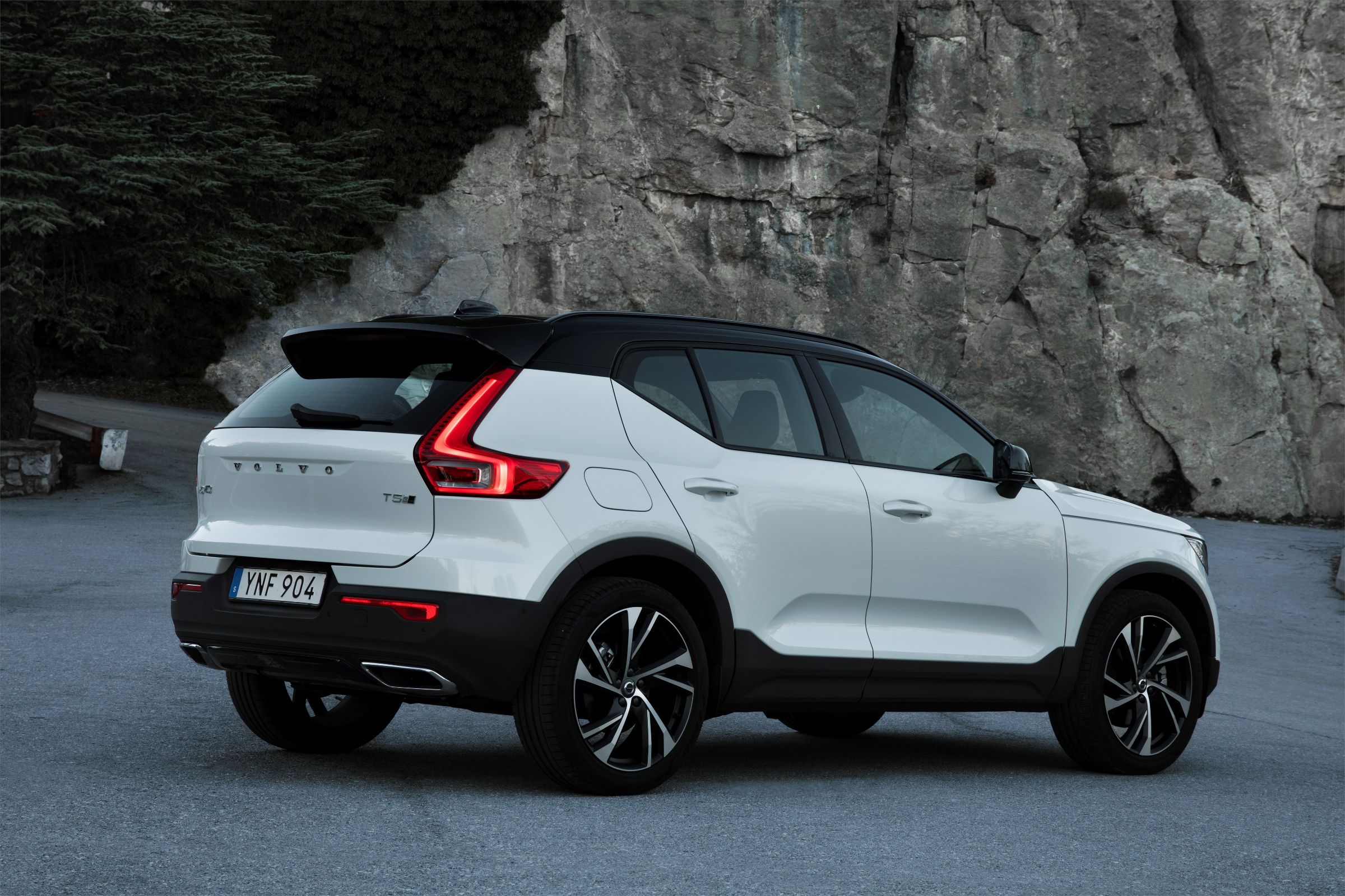 A Volvo anunciou, nesta sexta-feira, 31, o recall do SUV XC40. Unidades produzidas entre julho e agosto desde ano podem apresentar falha no pedal do freio.