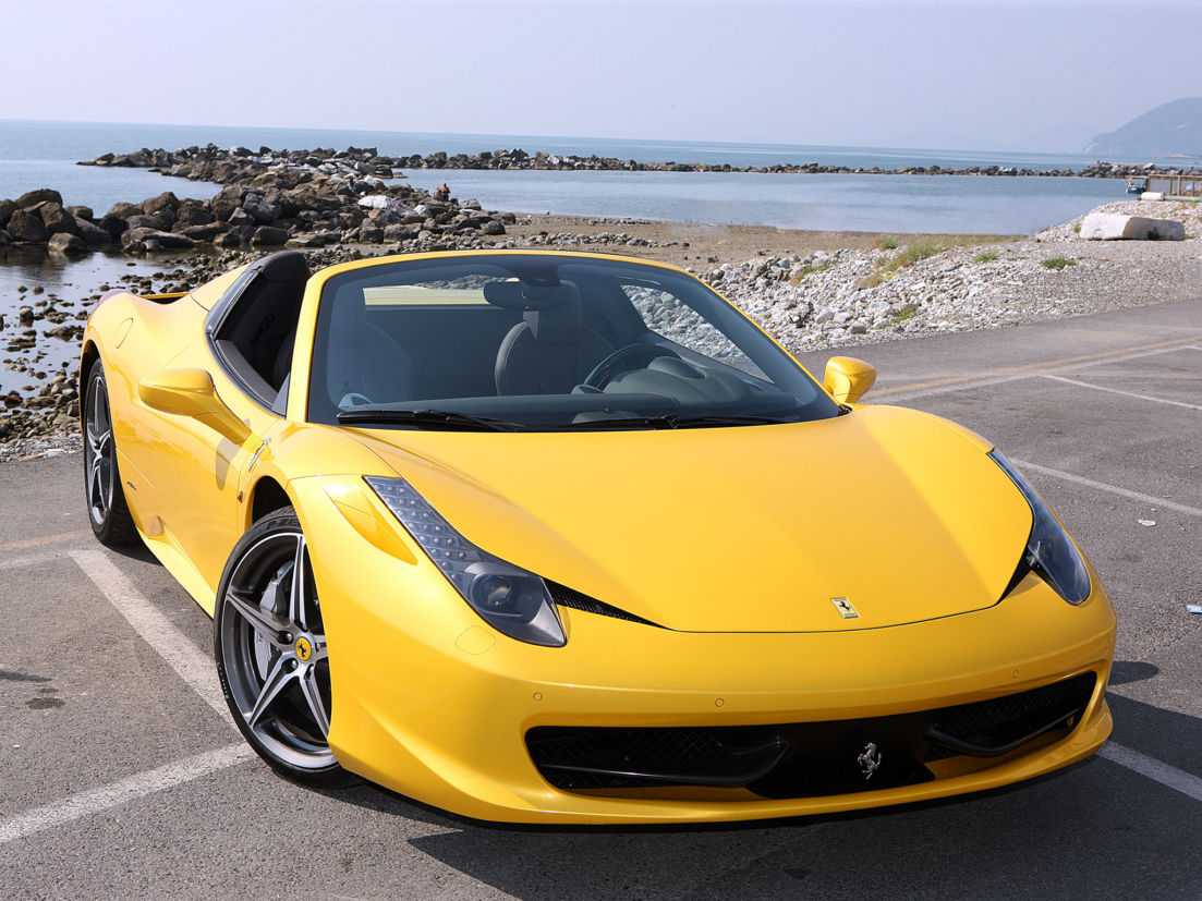 Manobrista entregou 458 Spider para motorista errado