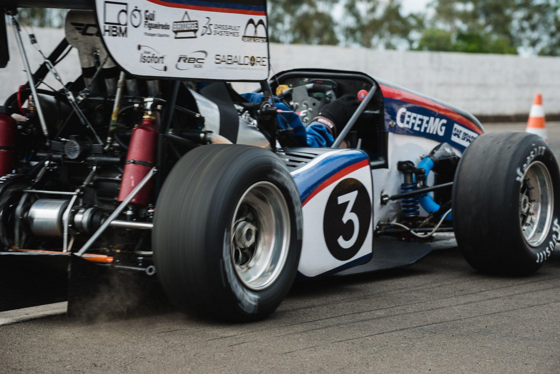 S09: conheça o carro de corrida mais rápido da Fórmula SAE