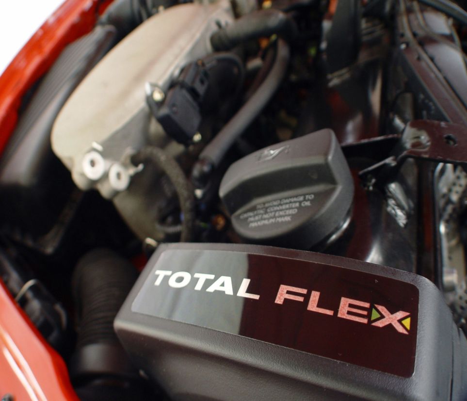 Carro flex: uso de etanol ou gasolina está relacionado a vários fatores, mas principalmente ao custo
