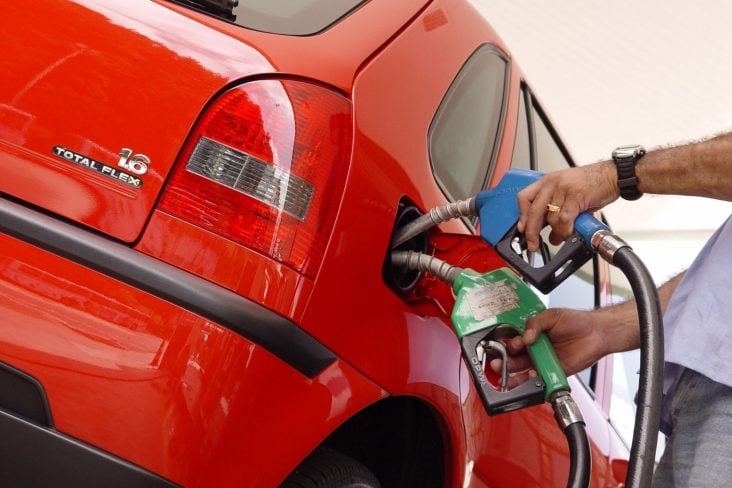 Vou ensinar neste vídeo como fazer a mistura para carro de