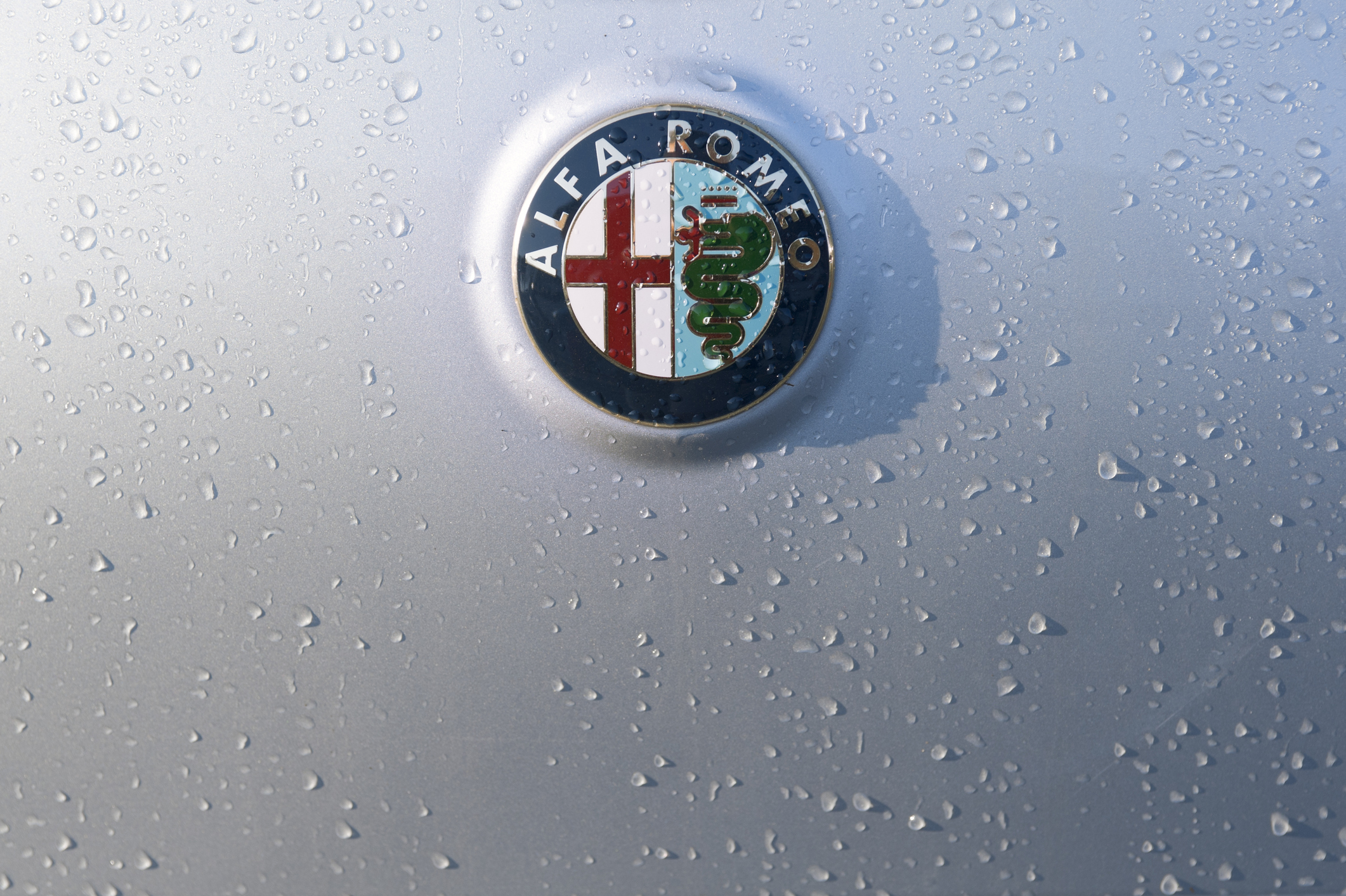 Travesti consertava Alfa Romeo