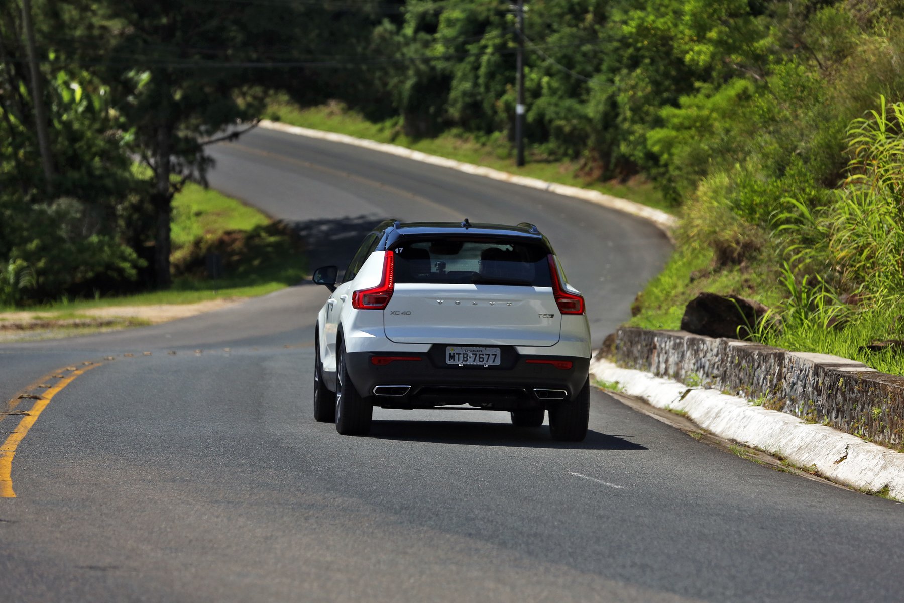Volvo XC40 chega por 170 mil reais