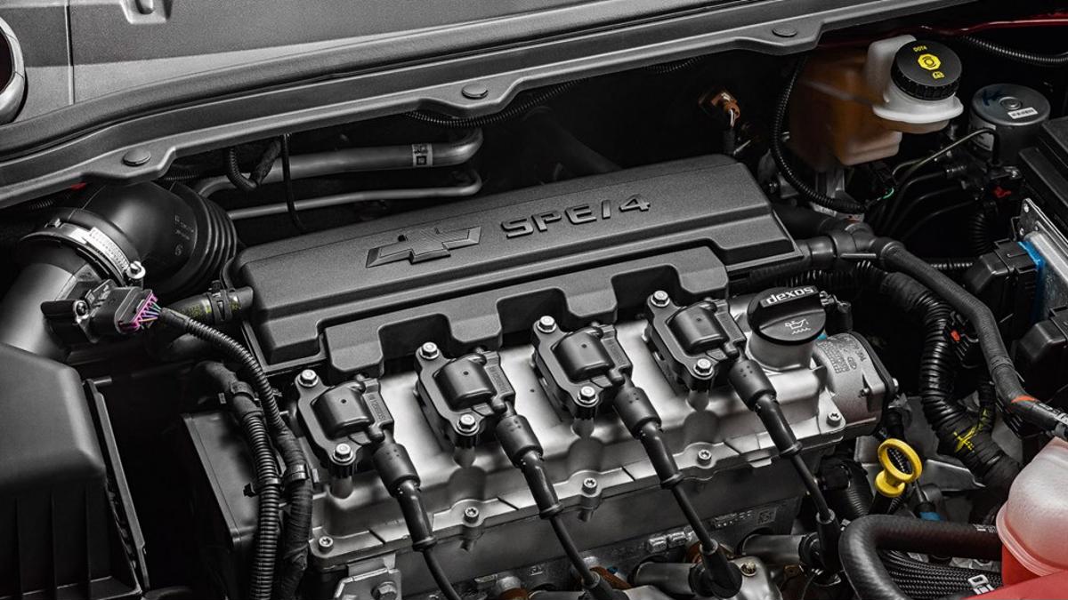 Alguns dizem que o ideal é ligar o motor do carro e esperar alguns minutos até começar a rodar. Outros afirmam que atualmente é possível ligar e sair acelerando por aí... Saiba o que é mito e o que é verdade!