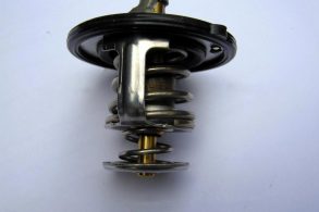 double valve automotive thermostat
