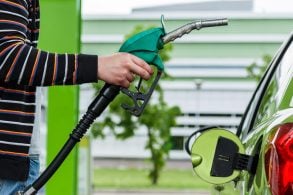 etanol combustivel abastecimento shutterstock 283692368