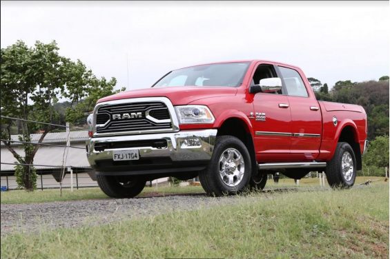 Ram 2500 é uma exceção entres as picapes, e exige habilitação C para ser conduzida