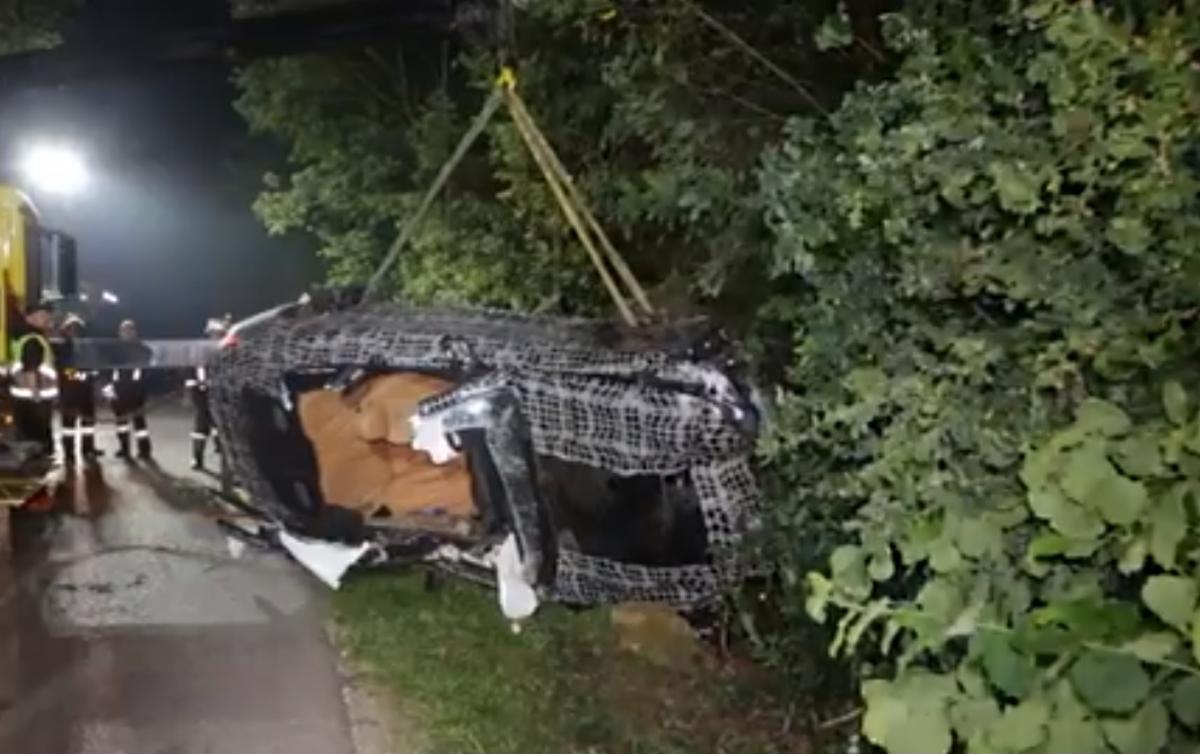 Carro de teste da BMW se envolve em acidente fatal na Alemanha