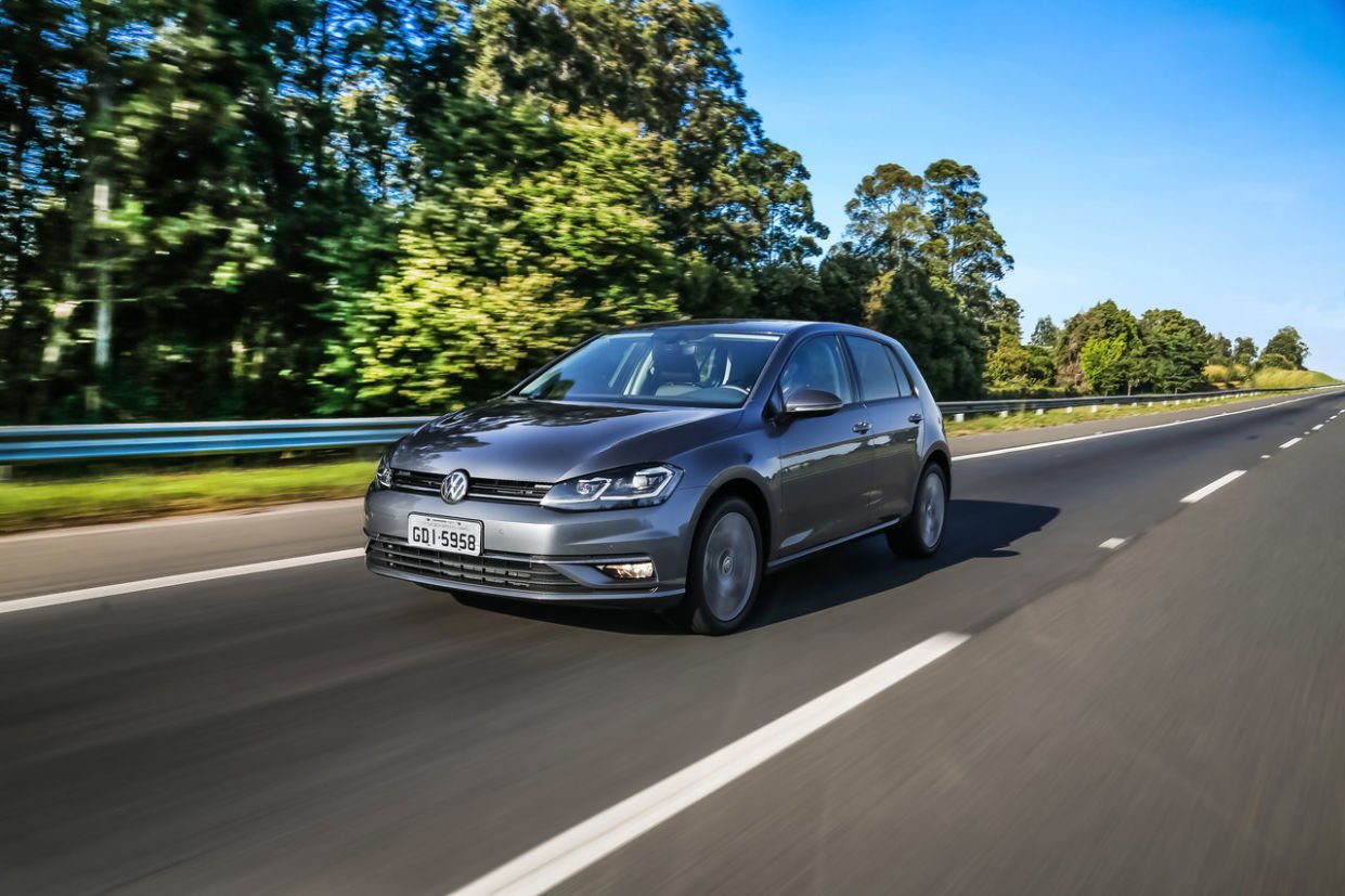 Volkswagen enfim lança Golf 2019 com atualização de estilo