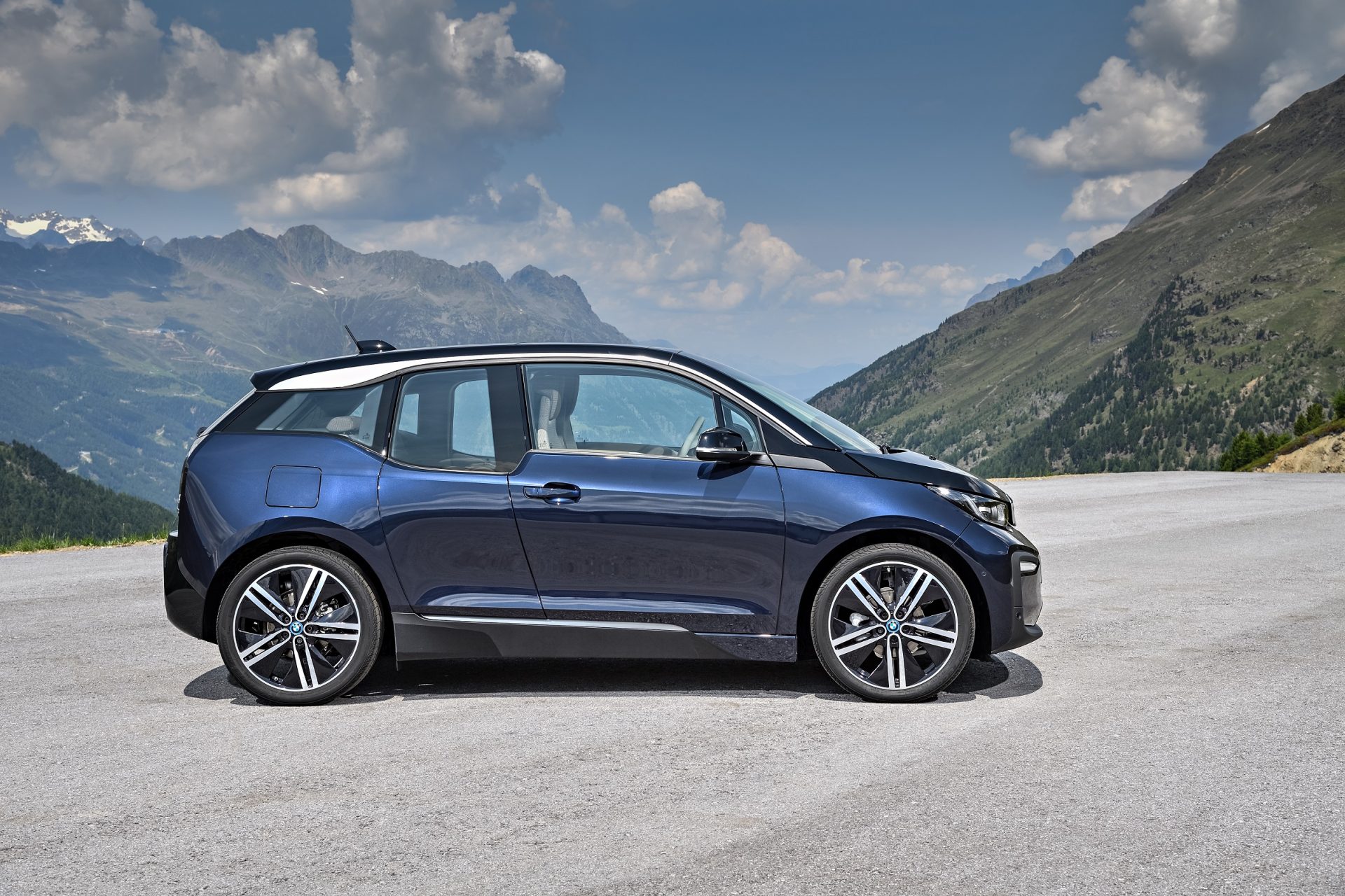 p90273465 highres the new bmw i3 08 20