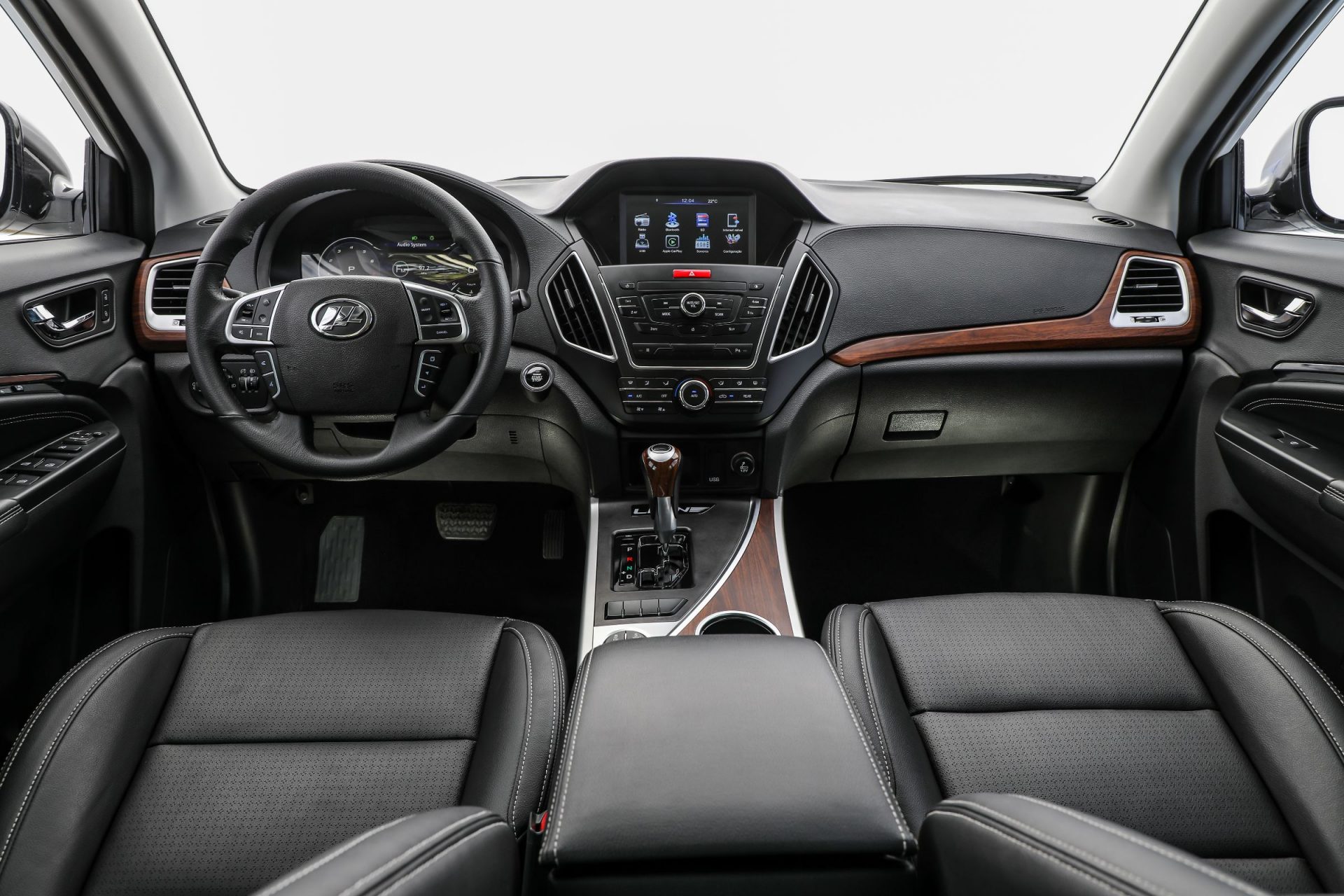 Lifan lançou o X80, com preço de R$ 129.777. SUV com porte entre os modelos médios e grandes tem espaço para sete ocupantes e motor turbo.