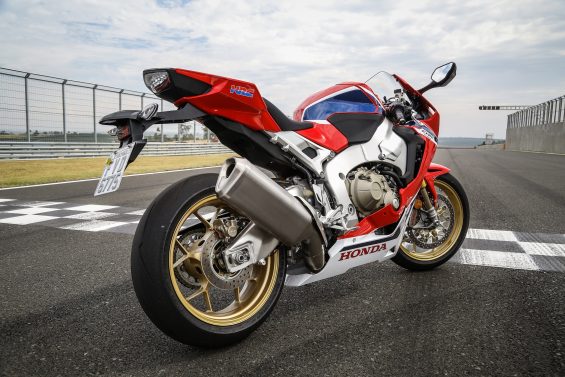 Honda CBR 1000RR Fireblade SP: vitrine acelerada