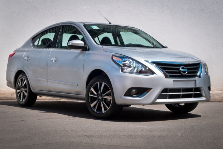 Carros na Web, nissan VERSA