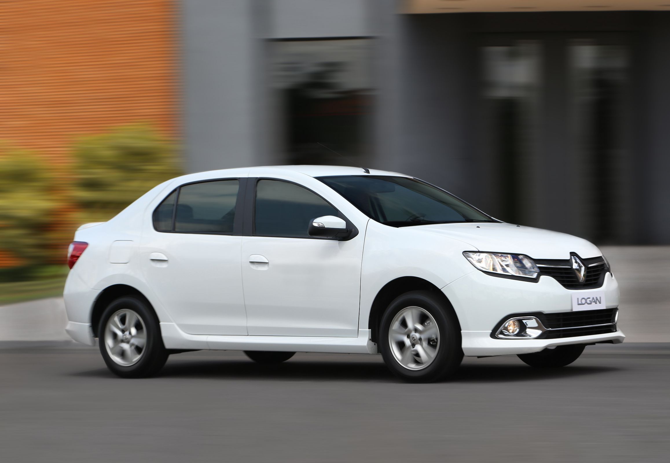 Melhores carros para uber: Renault Logan