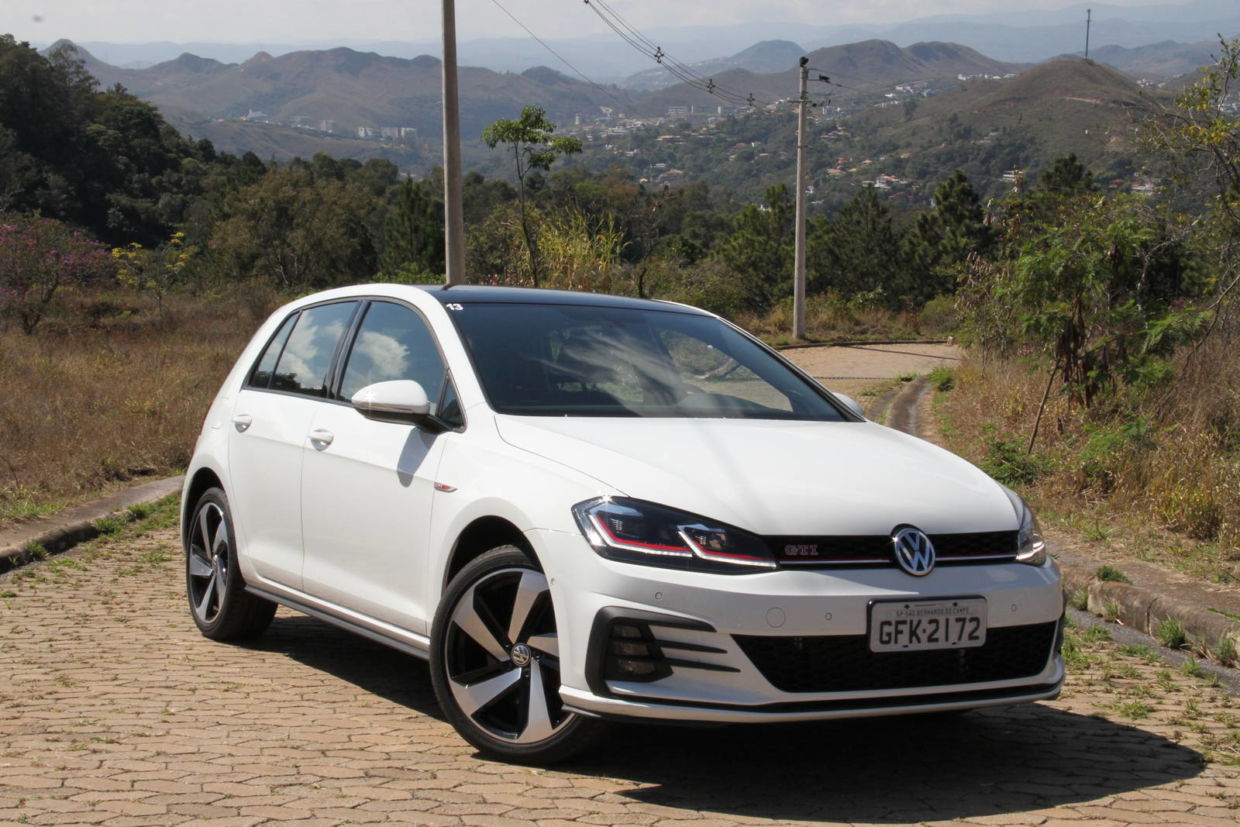 Golf GTI x Civic Si: comparativo de esportivos
