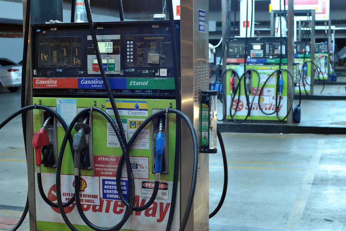 50/50 é proporção ideal para misturar gasolina e etanol?