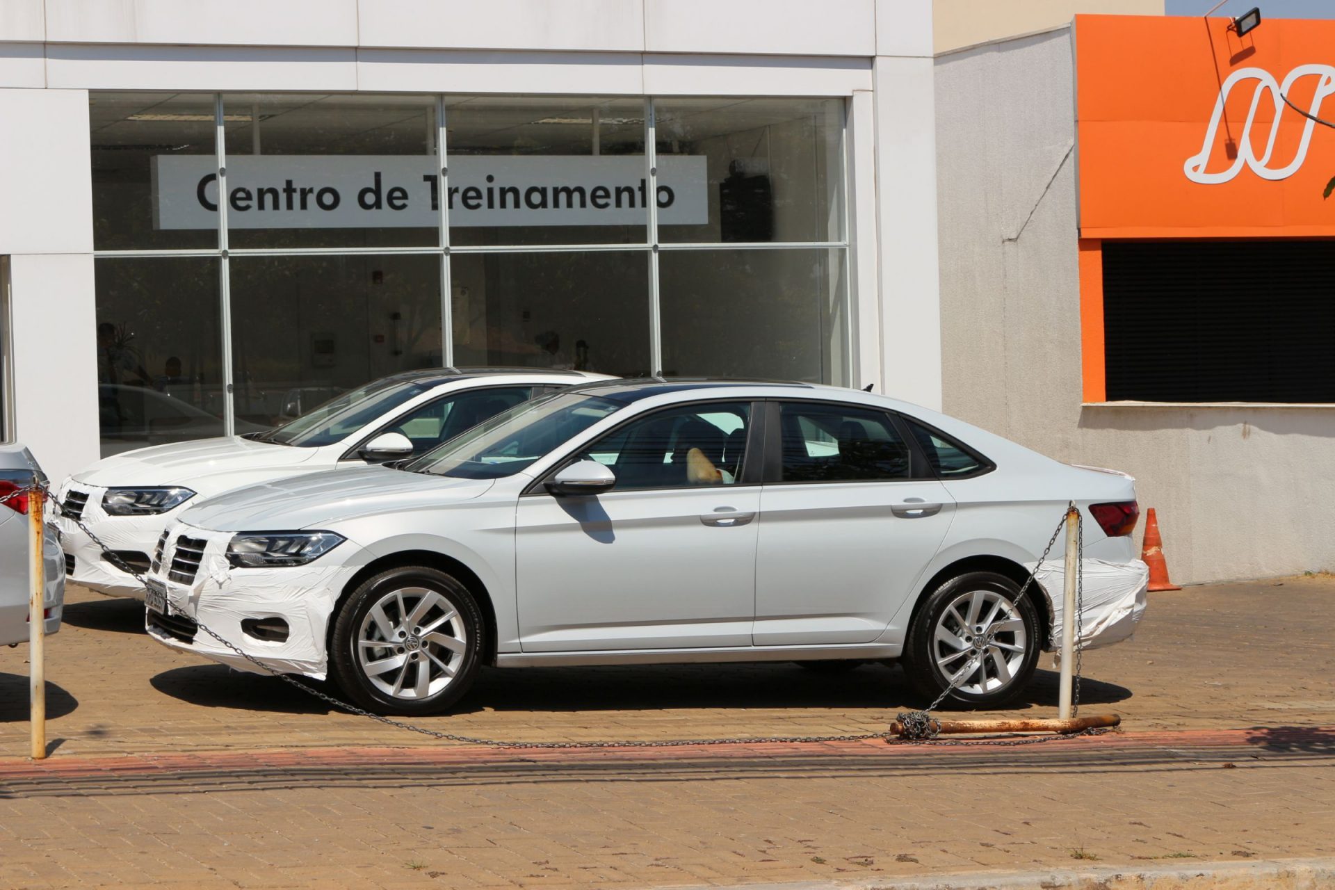 Flagra! Novo Jetta 2019 é Apresentado Para A Rede VW