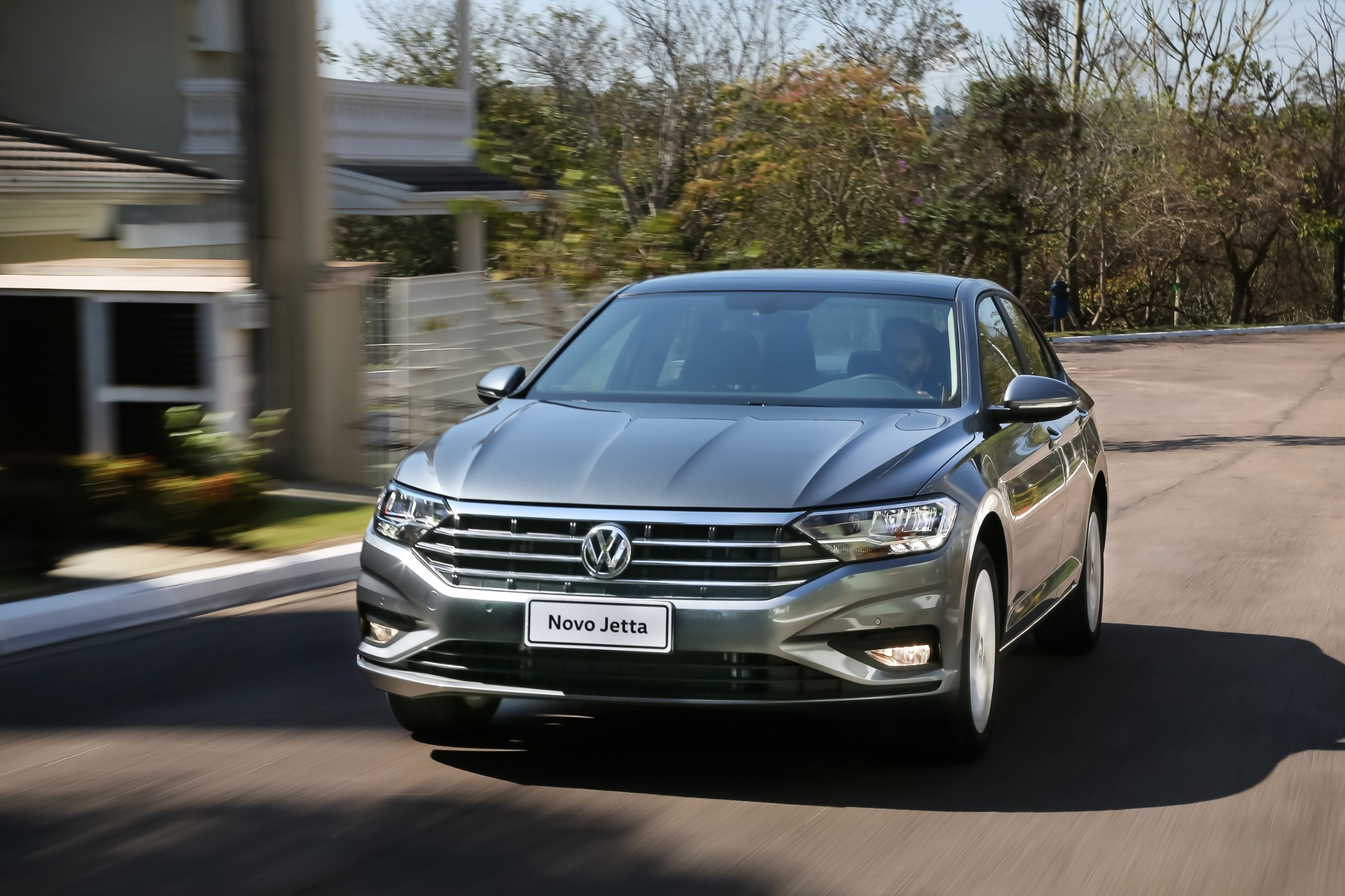 Jetta 2019 tem o traço atual dos sedãs VW: equilíbrio e bom gosto