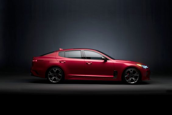 kia stinger 2019 lat