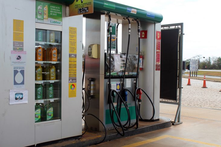 percentual para escolher entre etanol ou gasolina na bomba do posto pode chegar a 75 por cento