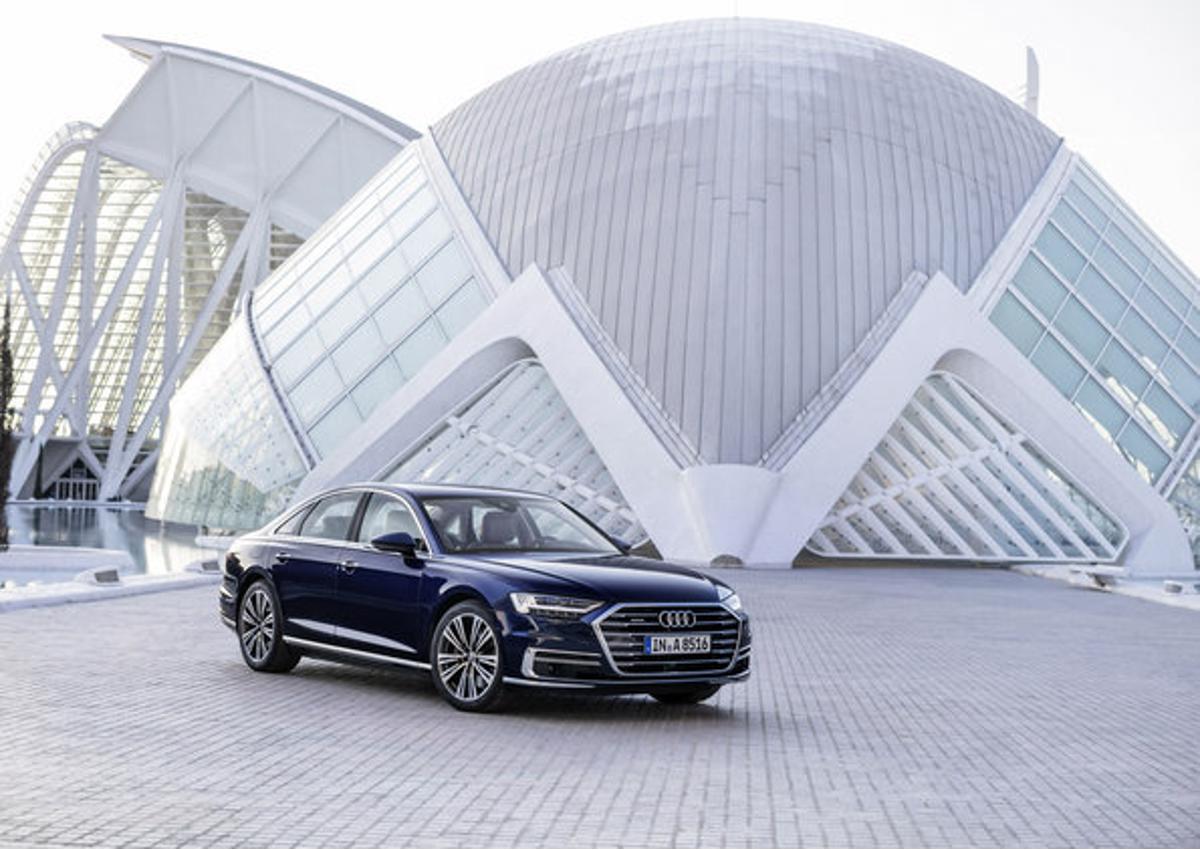 Audi adianta as tecnologias da nova geração do Audi A8. Primeiro automóvel de produção em série com condução autônoma nível 3 estará no Brasil.