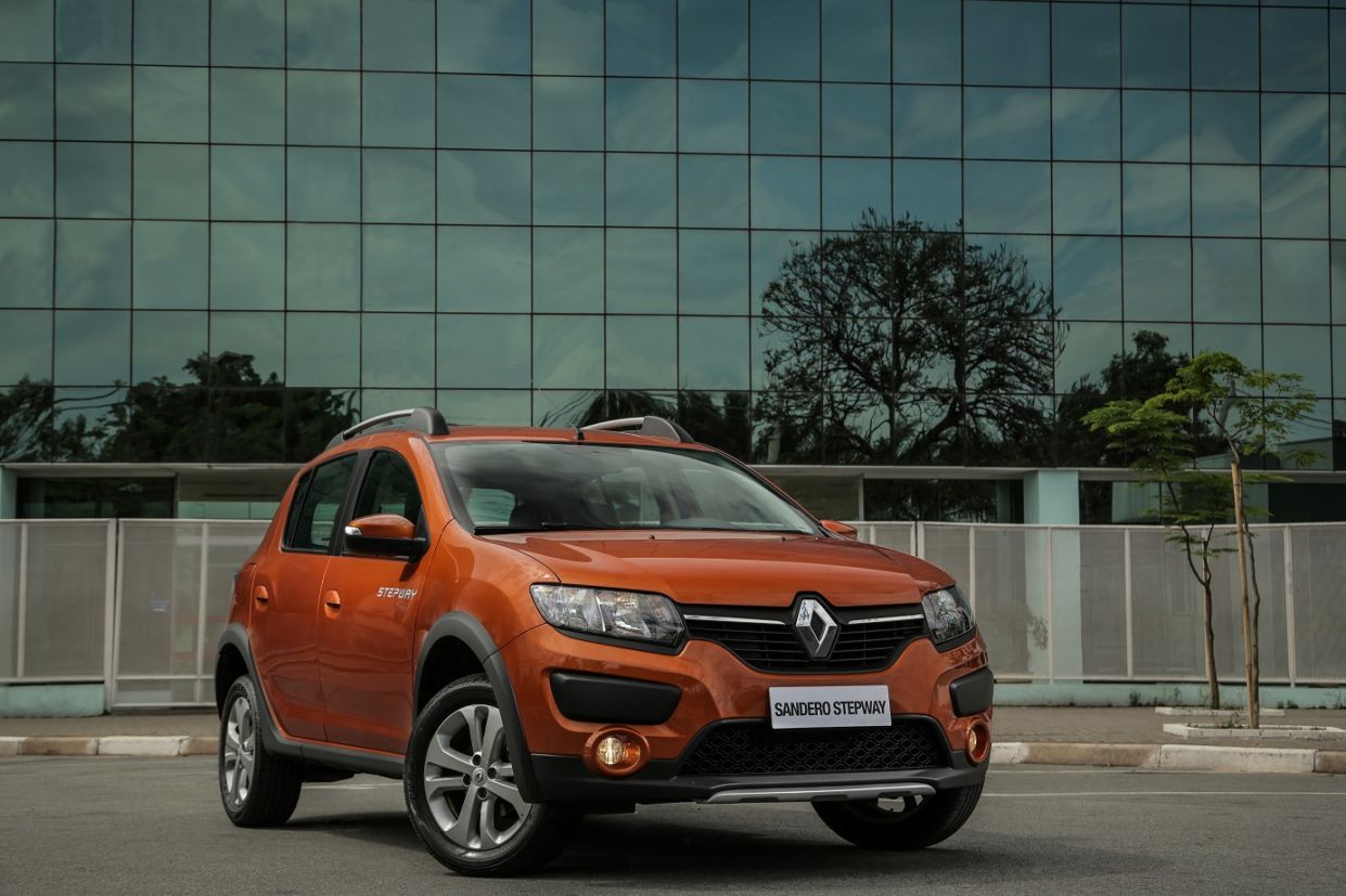 Renault Stepway Dynamique é um dos carros caros apesar de ultrapassados do mercado brasileiro