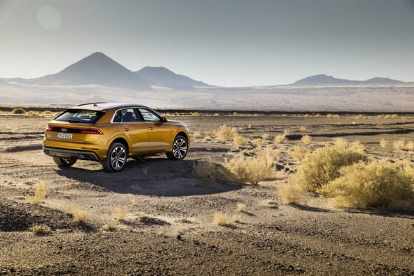 Audi Q8 será apresentado no Salão do Automóvel de São Paulo. SUV, que entrega 340 cv e 50.9 kgfm de torque, chegará às ruas brasileiras em 2019.