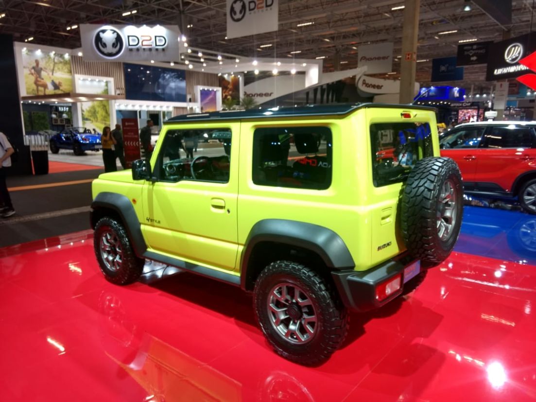 suzuki no salao do automovel novo jimny 3
