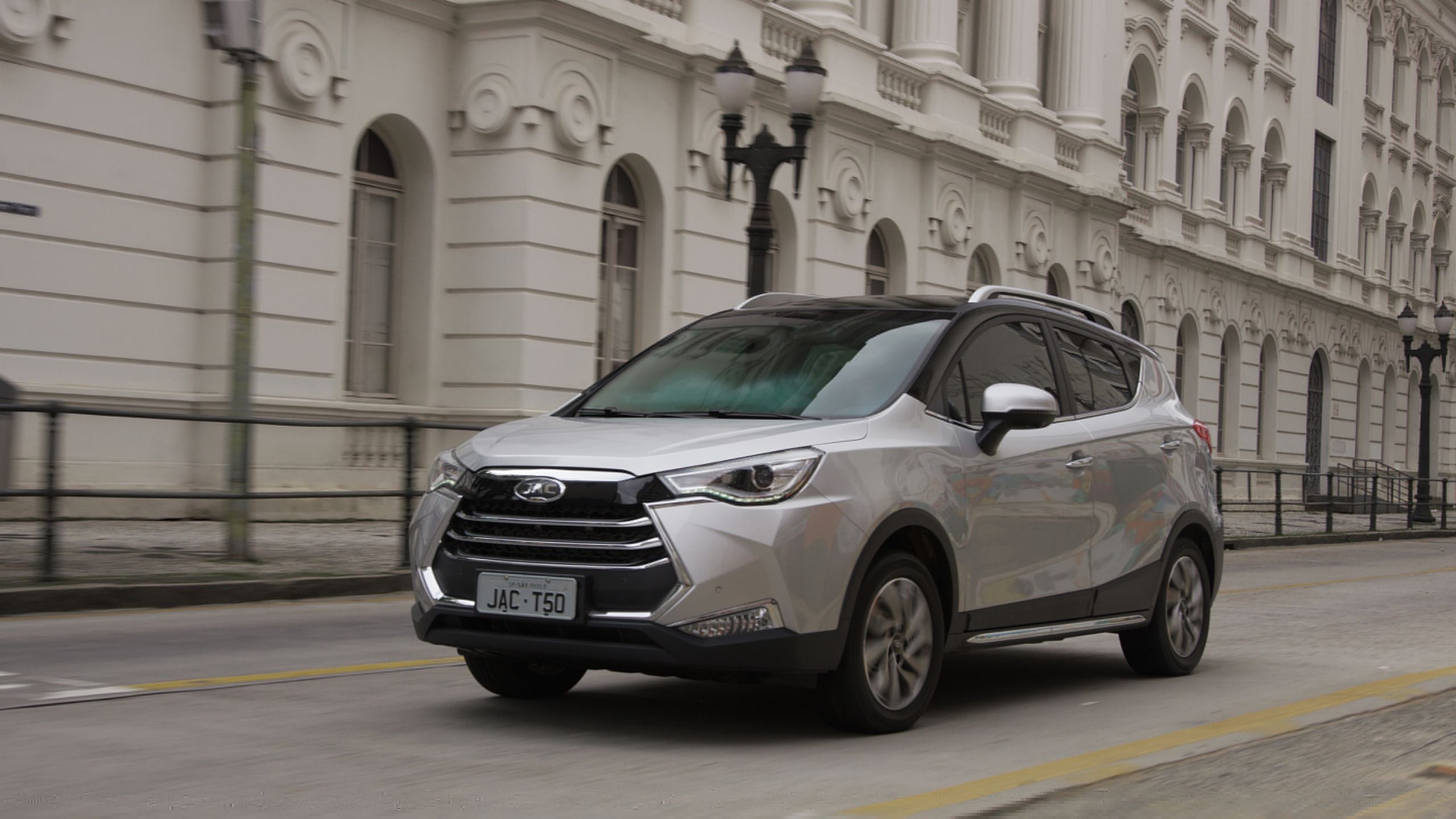 [Impressões] JAC T50 está mais potente, mas desempenho não empolga