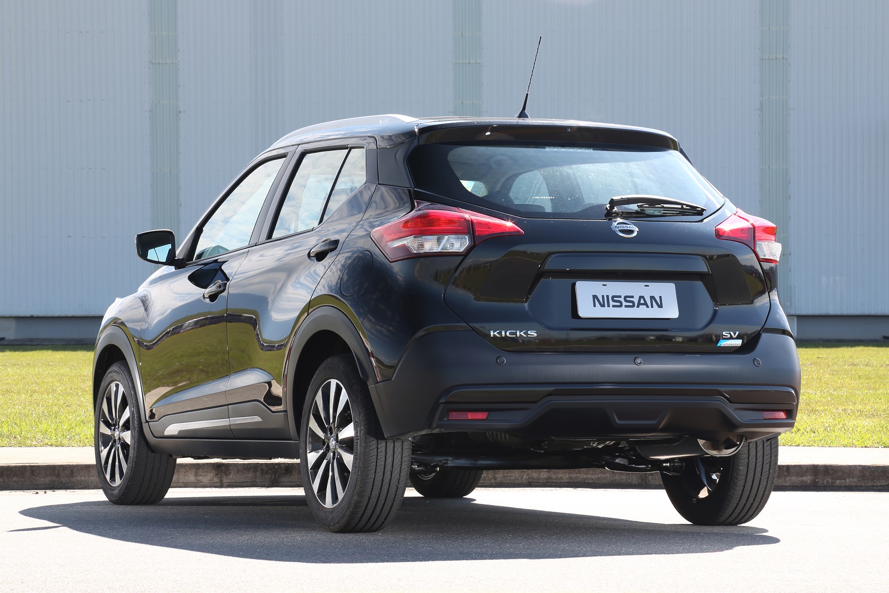 Nissan Kicks SV: versão intermediária da gama do SUV compacto nacional custa R$ 89.490