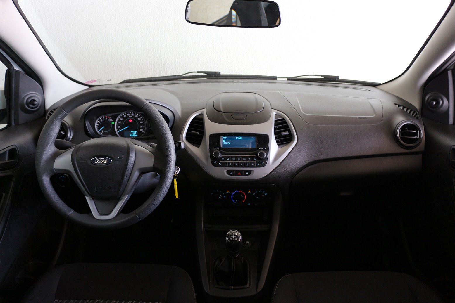 Ford Ka SE 1.0 mostra na avaliação do AutoPapo que tem o essencial como destaque