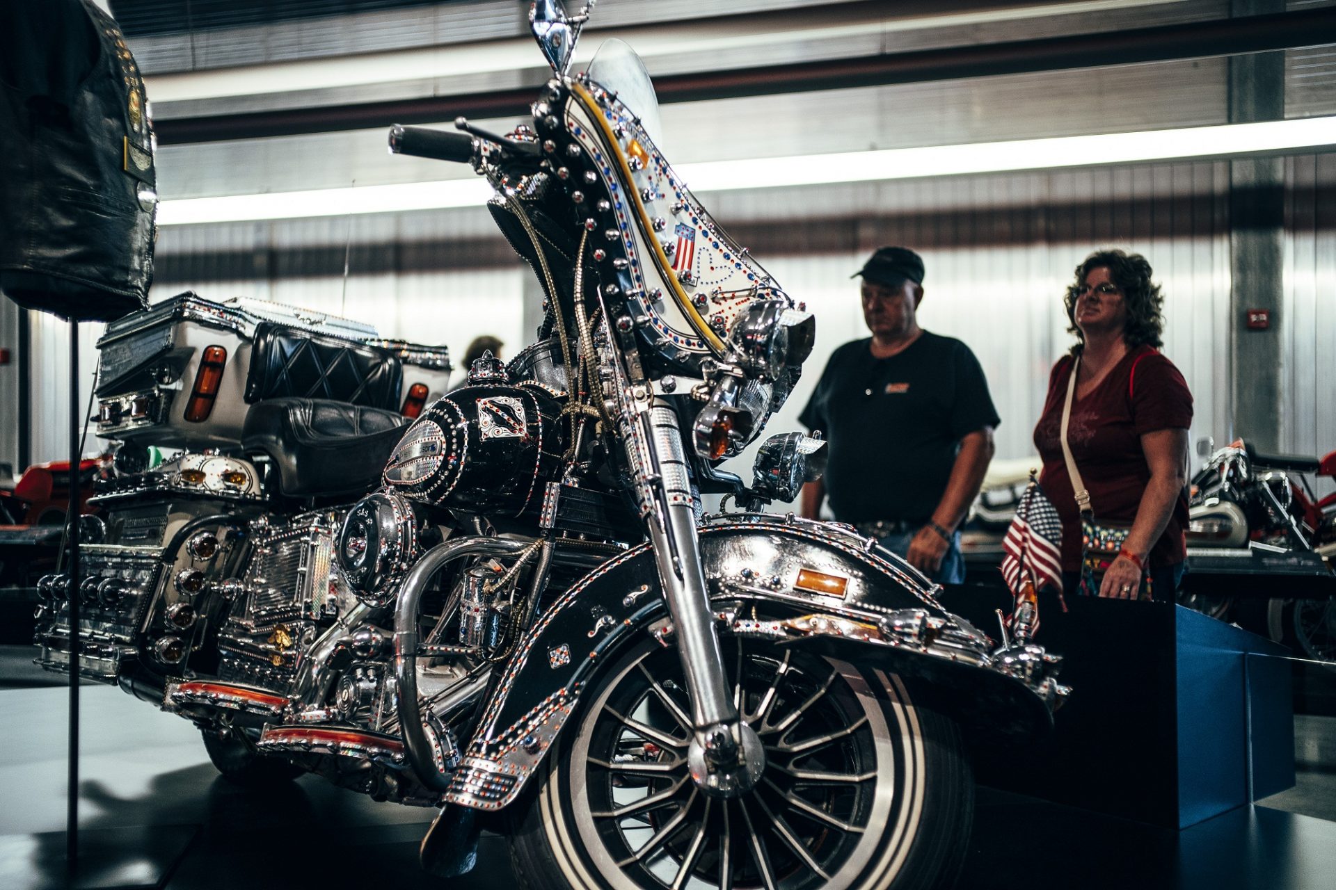 Téo Mascarenhas conta como é o Museu Harley-Davidson, em Milwaukee, nos EUA, que reúne motos feitas ao longo dos 100 anos da marca.