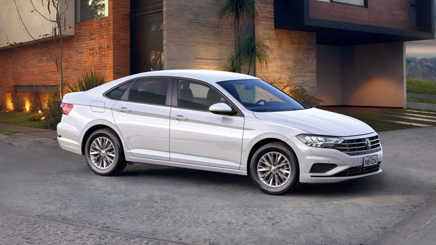 Jetta TSI tem nova versão de entrada, que traz menos equipamentos, mas mantém a mecânica das demais; preço é de R$ 99.990