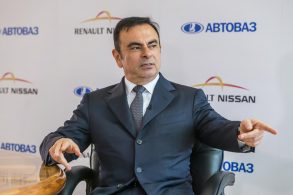carlos ghosn alianca renault nissan