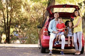 viagem carro viajar familia porta malas shutterstock