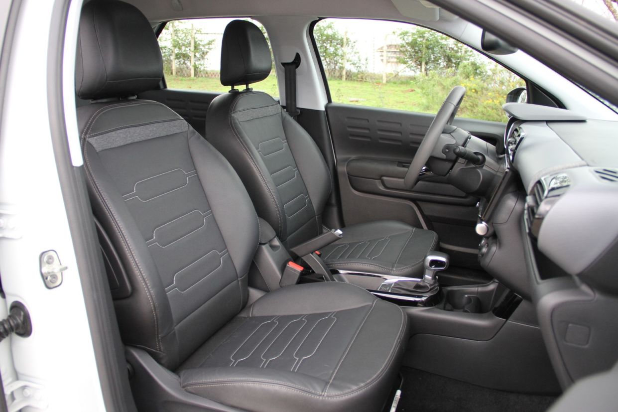 Diferencial do Citroën C4 Cactus é justamente o comportamento dinâmico mais afiado que o dos utilitários convencionais